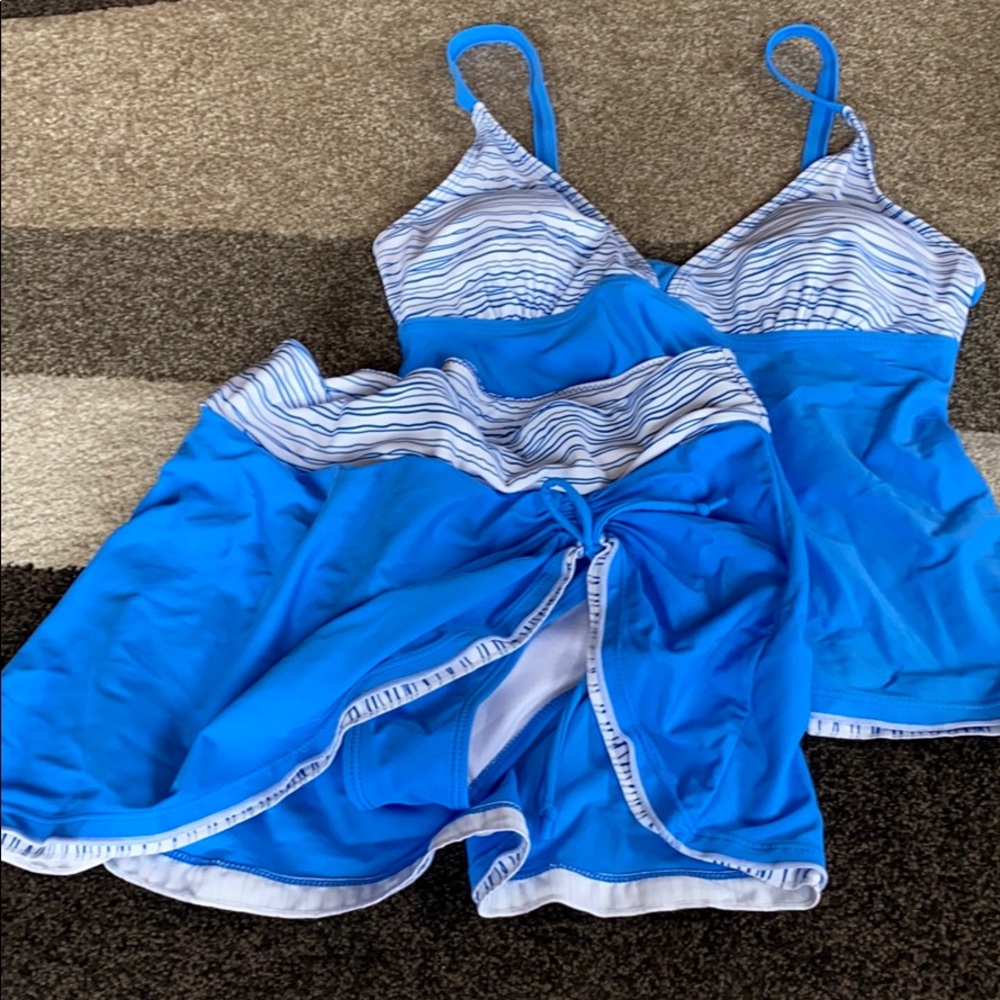 😎 Swimsuits